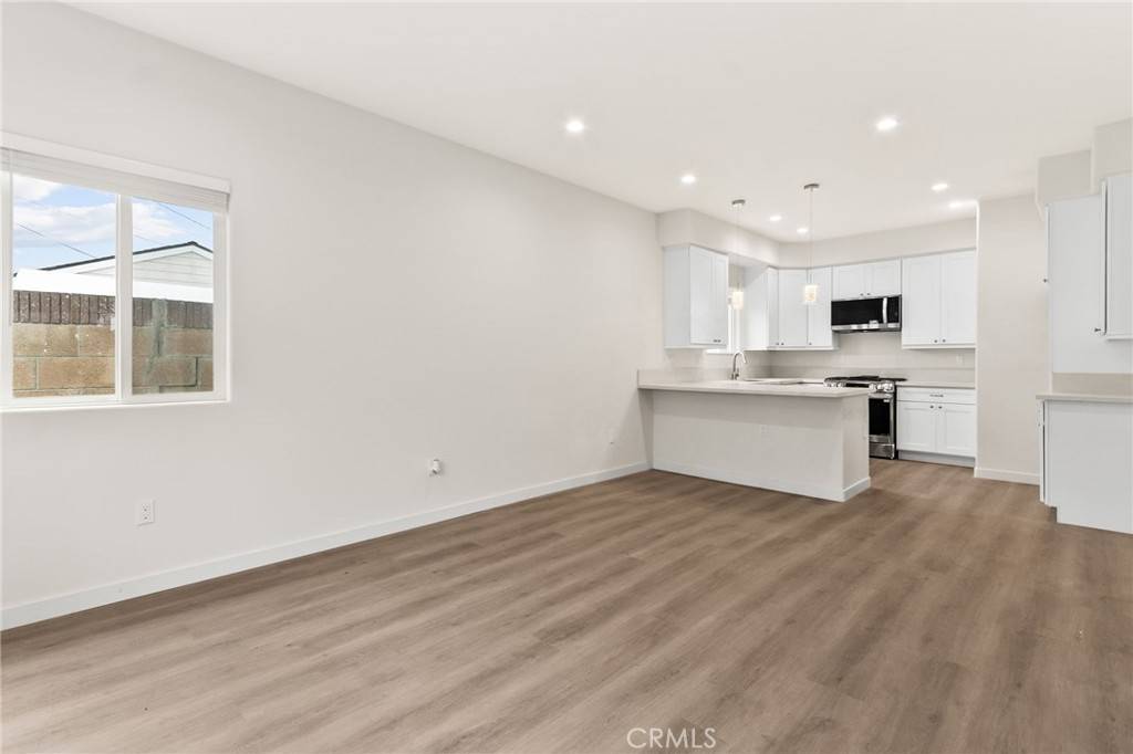 Lakewood, CA 90712,4508 Hedda ST #1