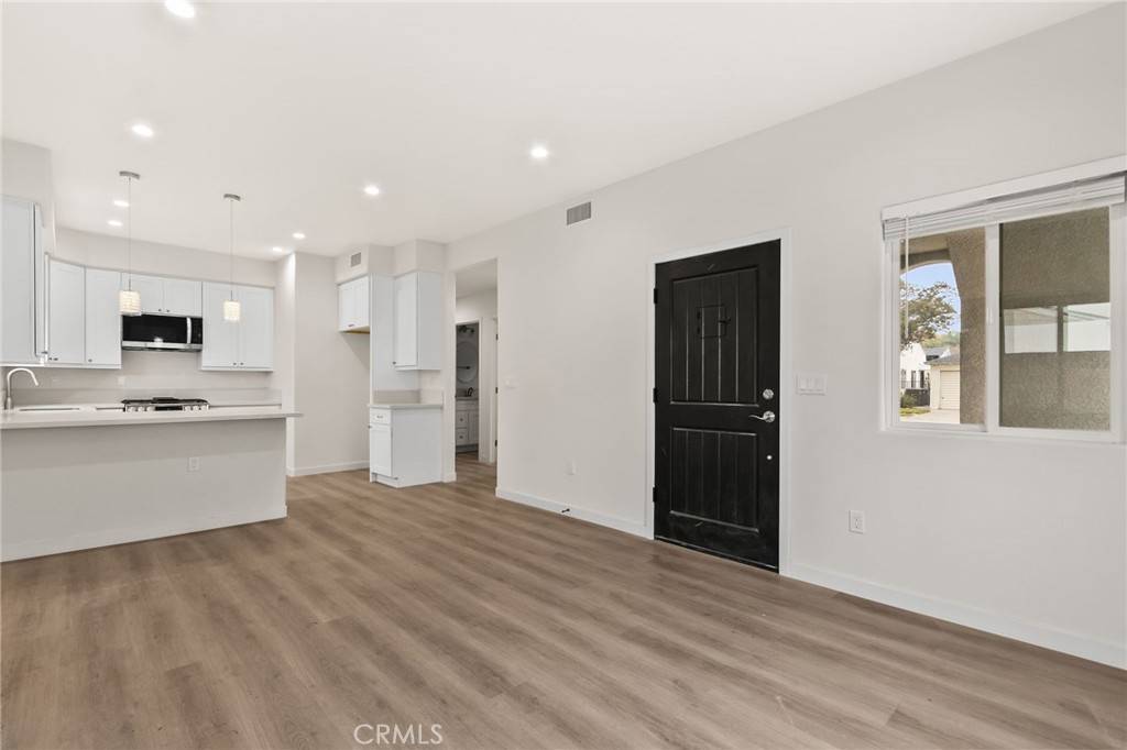 Lakewood, CA 90712,4508 Hedda ST #1