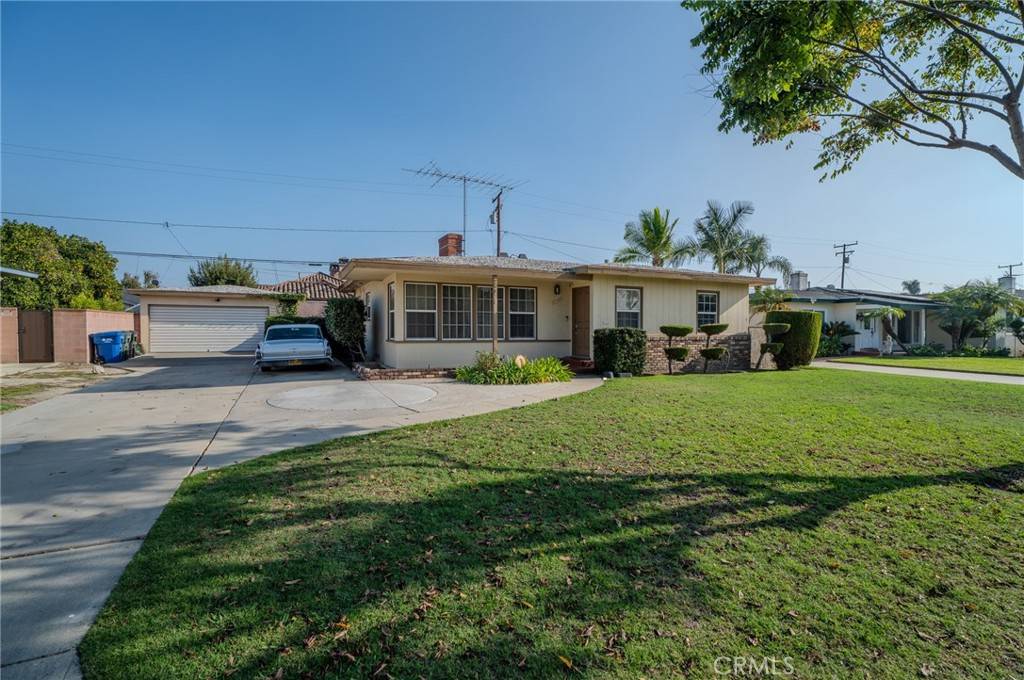Downey, CA 90241,10340 Clancey