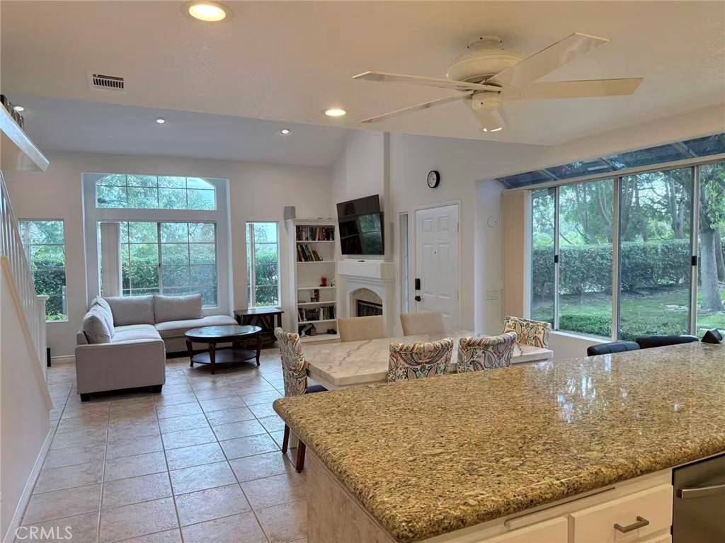 Aliso Viejo, CA 92656,14 Trillium