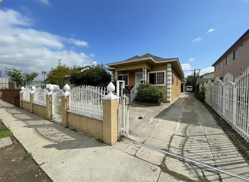 Los Angeles, CA 90011,119 E 57th