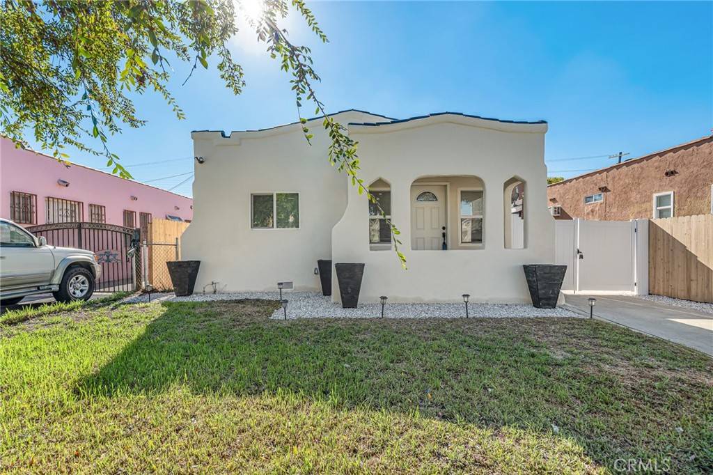 Los Angeles, CA 90044,622 W 99th