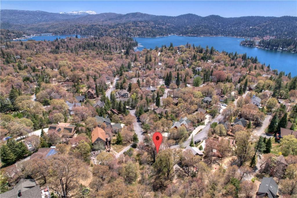 Lake Arrowhead, CA 92352,27998 W Shore RD