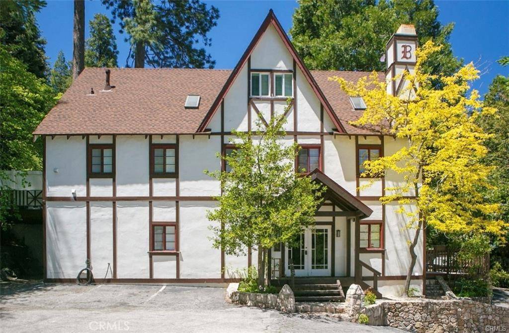 Lake Arrowhead, CA 92352,815 Arrowhead Villa