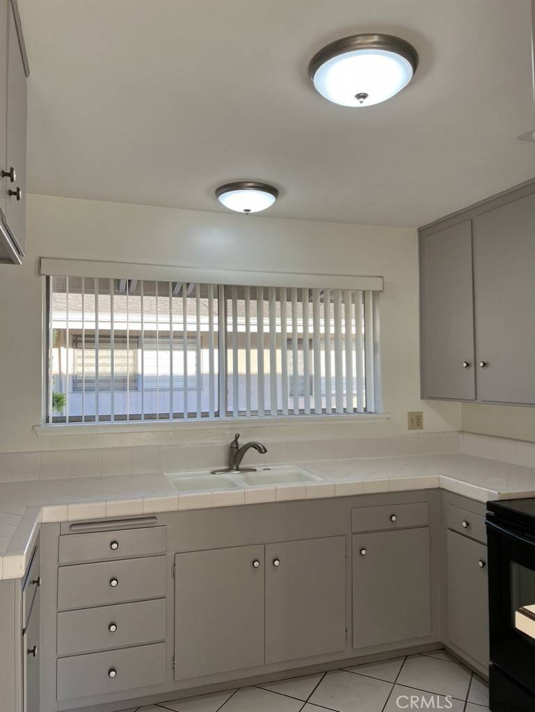 Torrance, CA 90503,3230 Merrill DR #52