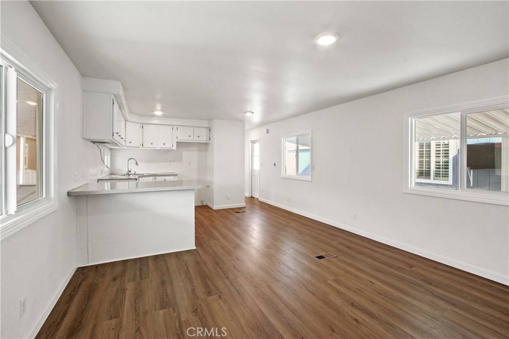 Norwalk, CA 90650,11733 166th ST