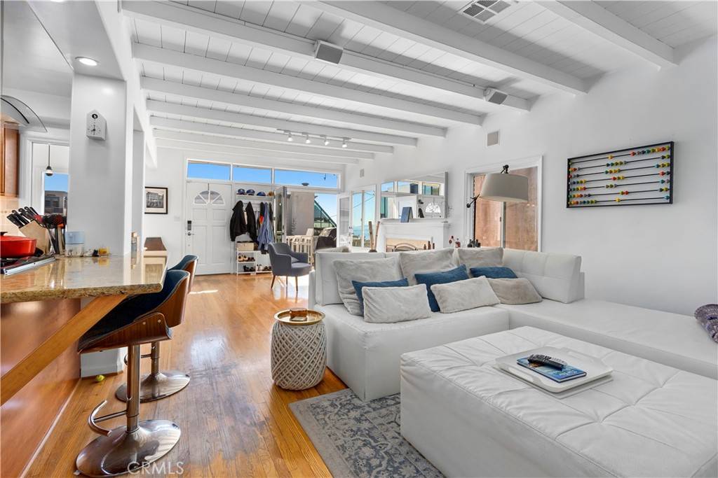 Manhattan Beach, CA 90266,319 29th ST