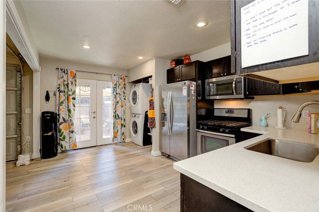 Tustin, CA 92780,1777 Mitchell AVE #50