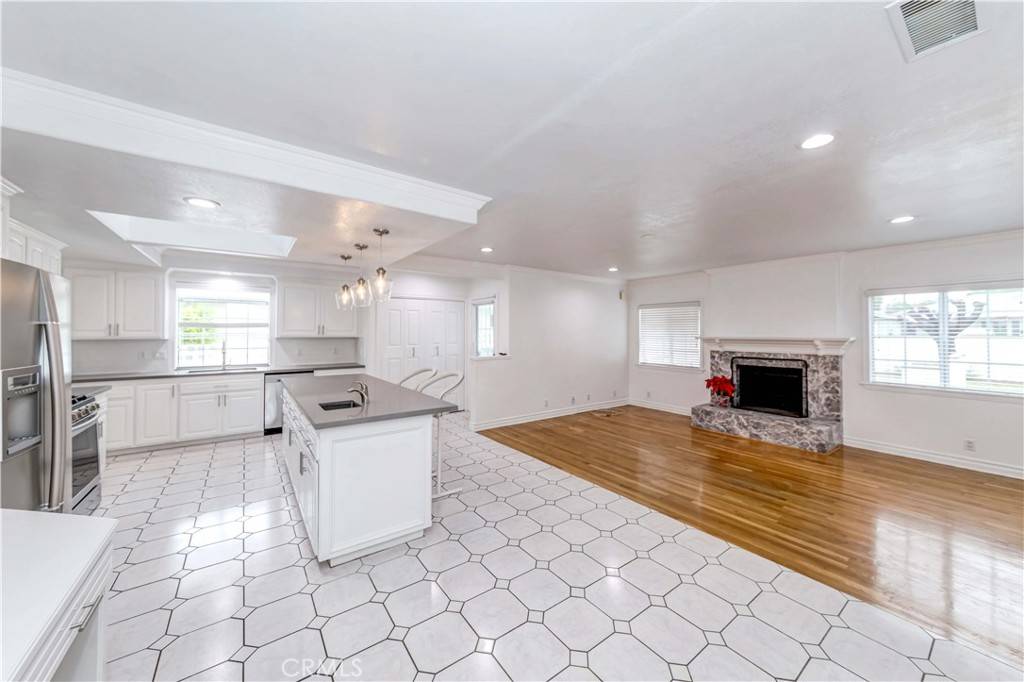 Harbor City, CA 90710,26333 Ozone AVE