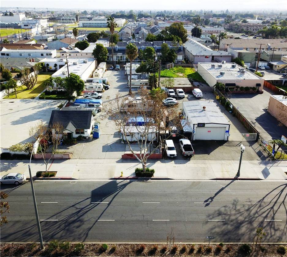 Lawndale, CA 90260,14524 Hawthorne BLVD