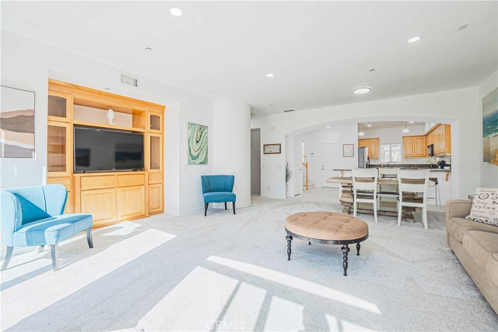 El Segundo, CA 90245,320 E Imperial AVE #2