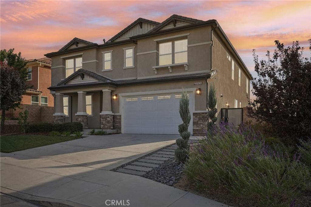 Saugus, CA 91350,19216 Bension DR