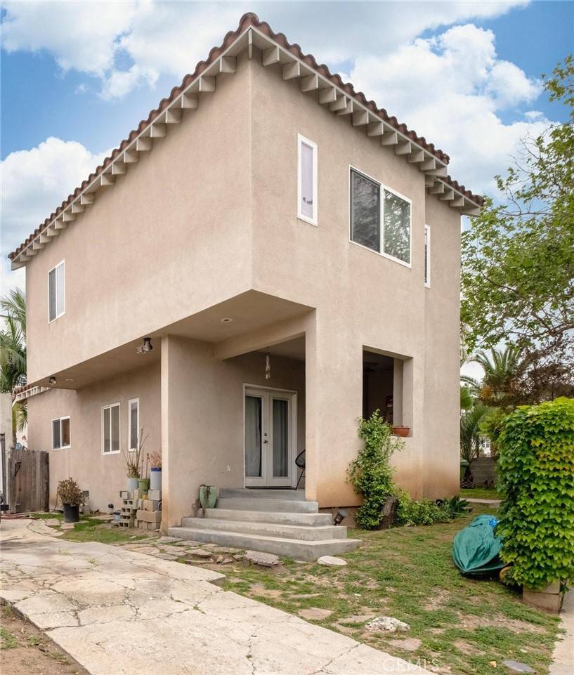 Los Angeles, CA 90019,1100 S Highland AVE