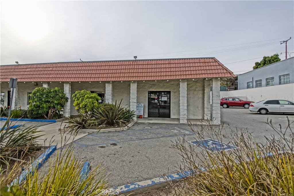 Manhattan Beach, CA 90266,2711 N Sepulveda BLVD