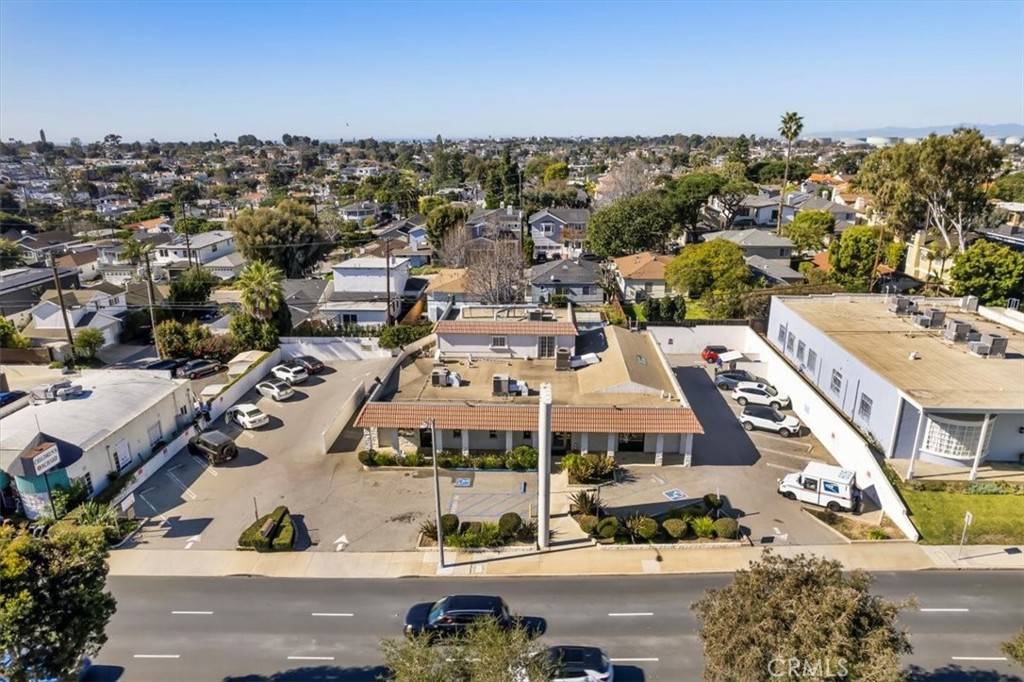 Manhattan Beach, CA 90266,2711 N Sepulveda BLVD