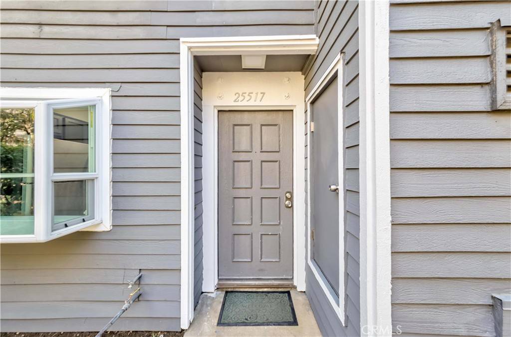 Wilmington, CA 90744,25517 Pine Creek LN #105