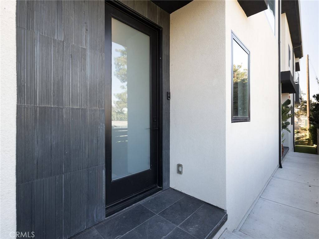 El Segundo, CA 90245,337 Penn ST
