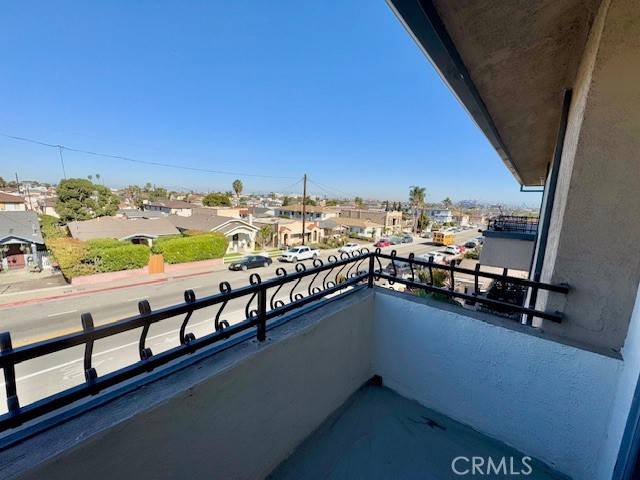 San Pedro, CA 90731,785 W 19th ST #12B