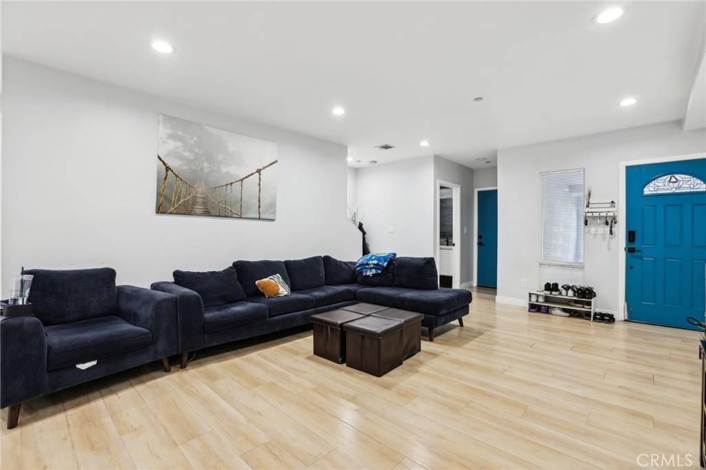 Huntington Park, CA 90255,2806 Cudahy ST