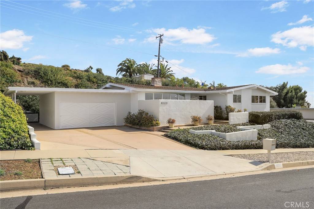 Rancho Palos Verdes, CA 90275,32322 Conqueror DR
