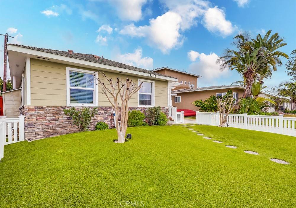 Lawndale, CA 90260,15302 Doty AVE