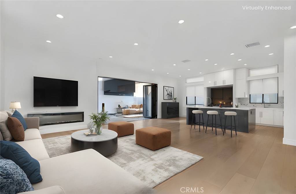 Redondo Beach, CA 90278,2319 Huntington LN #A