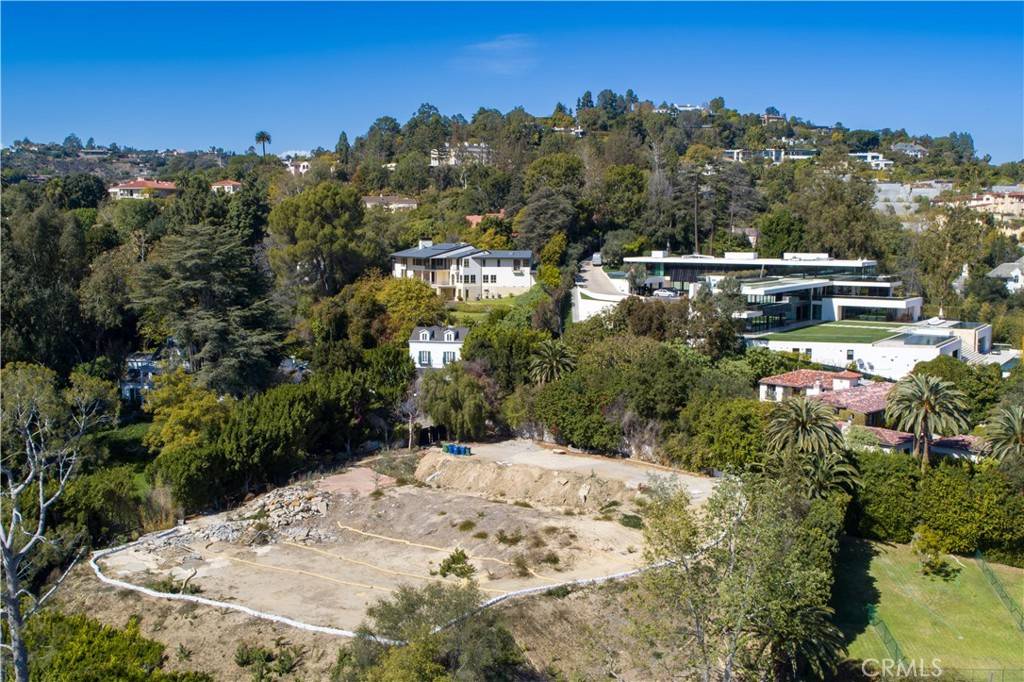 Los Angeles, CA 90077,332 Bel Air RD