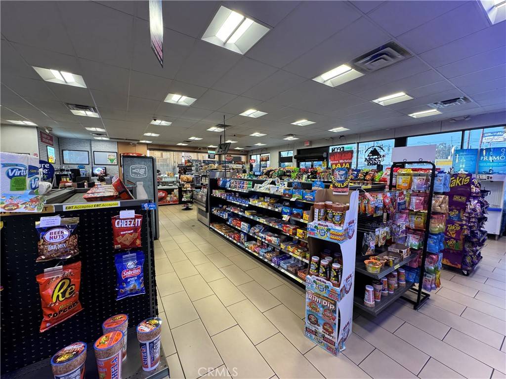 La Mirada, CA 90638,15008 Leffingwell RD