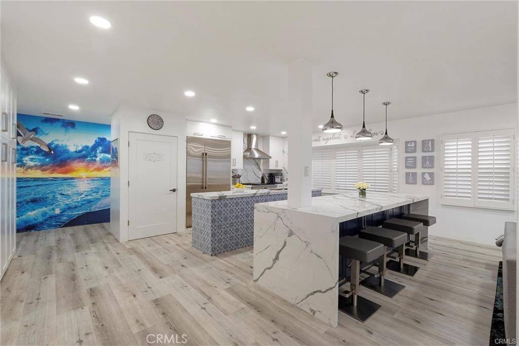 Redondo Beach, CA 90277,726 Esplanade