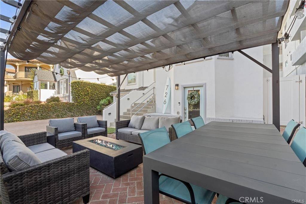 Redondo Beach, CA 90277,726 Esplanade