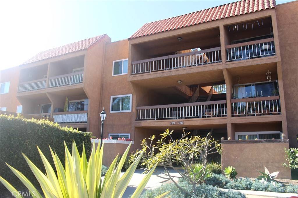 Huntington Beach, CA 92647,6600 Warner Avenue #142