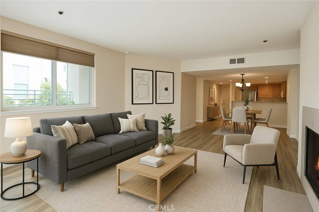 Redondo Beach, CA 90277,520 The Village #110