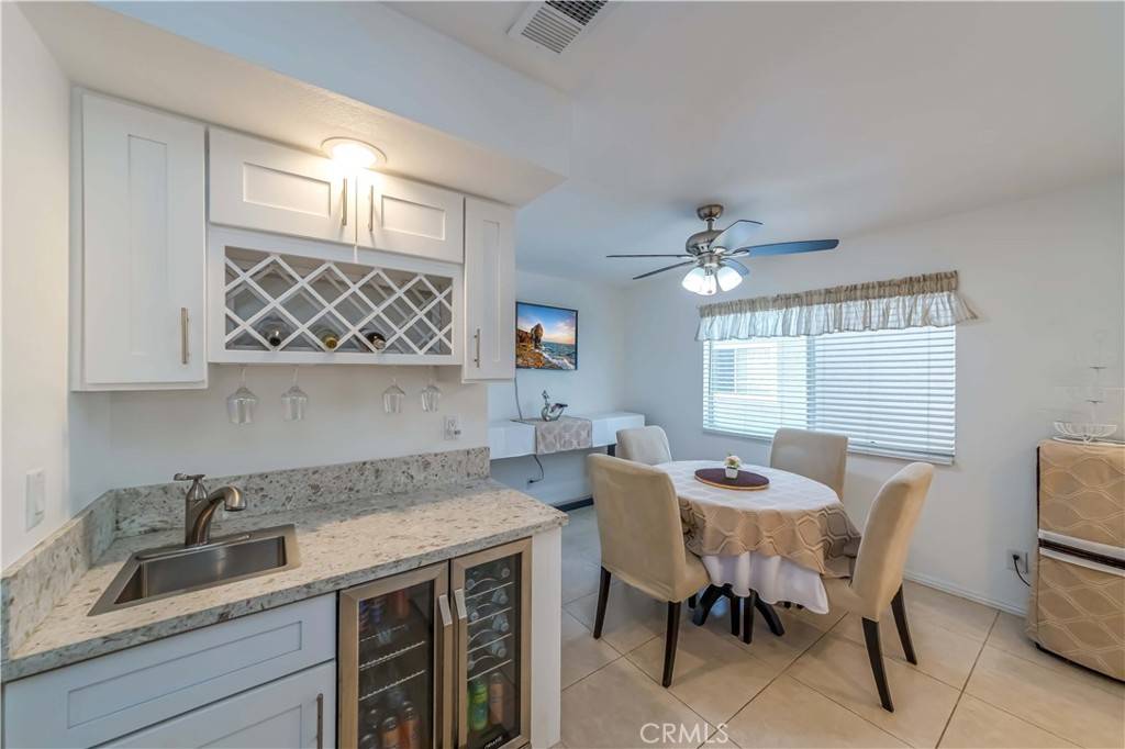 Gardena, CA 90247,1438 Marine AVE #3