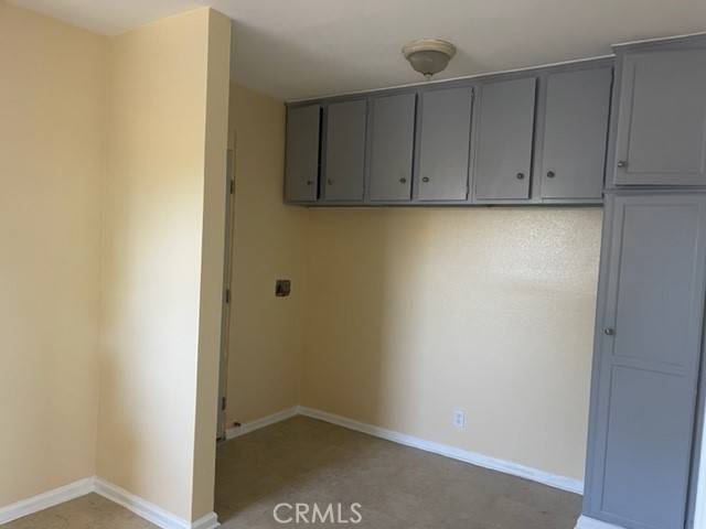 Los Angeles, CA 90059,10807 Compton AVE