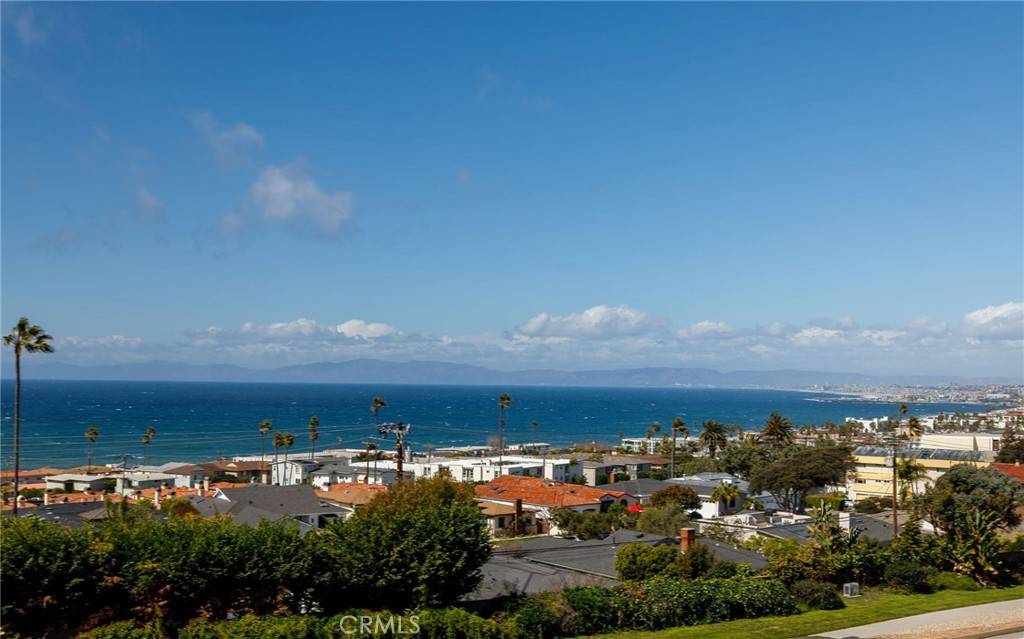 Redondo Beach, CA 90277,424 Palos Verdes BLVD