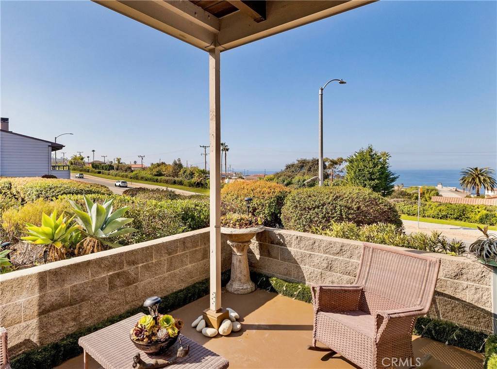 Redondo Beach, CA 90277,424 Palos Verdes BLVD
