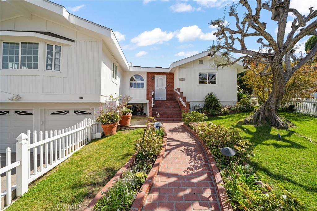 Playa Del Rey, CA 90293,400 Campdell ST