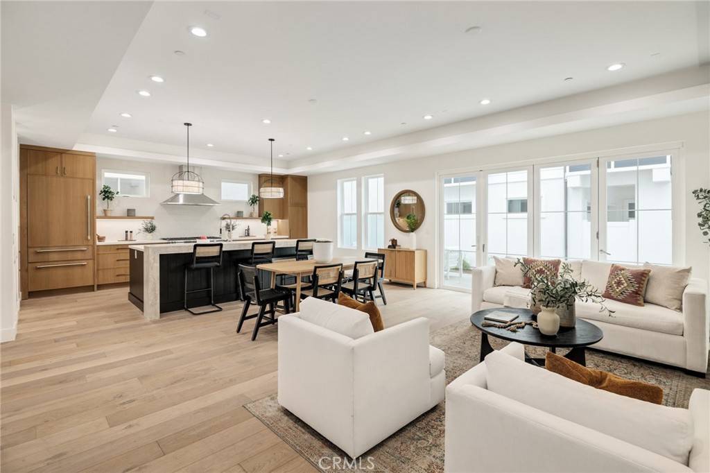 Redondo Beach, CA 90278,2306 Clark LN #A