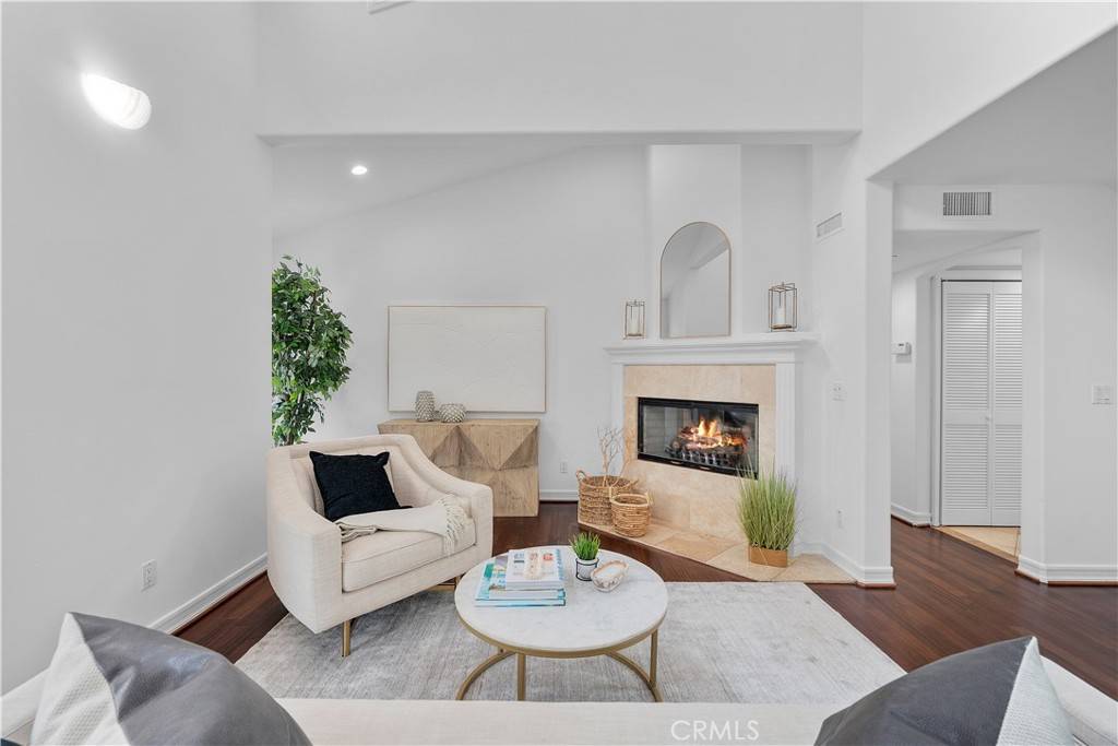 Redondo Beach, CA 90277,906 S Catalina AVE #B