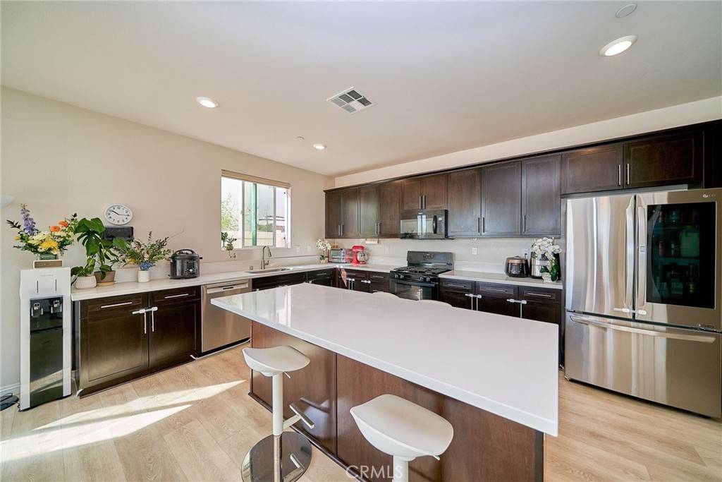 Harbor City, CA 90710,1202 Clipper LN
