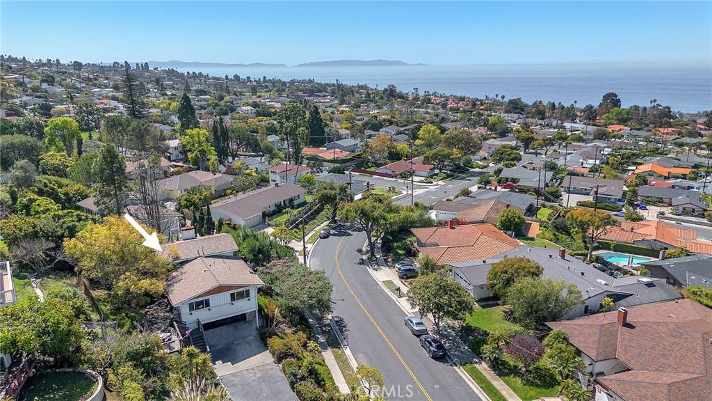 Rancho Palos Verdes, CA 90275,28130 Ambergate DR