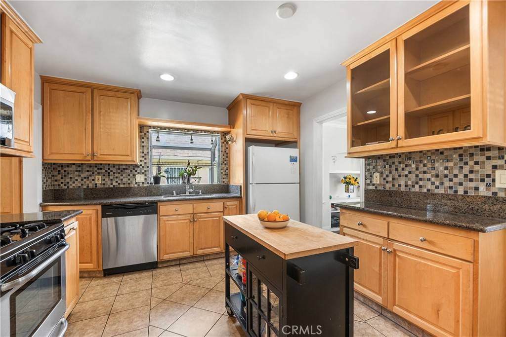 Los Angeles, CA 90043,3741 W 58th PL