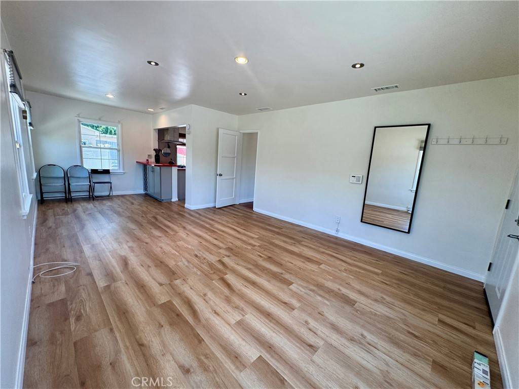 North Hollywood, CA 91606,6664 Ensign AVE