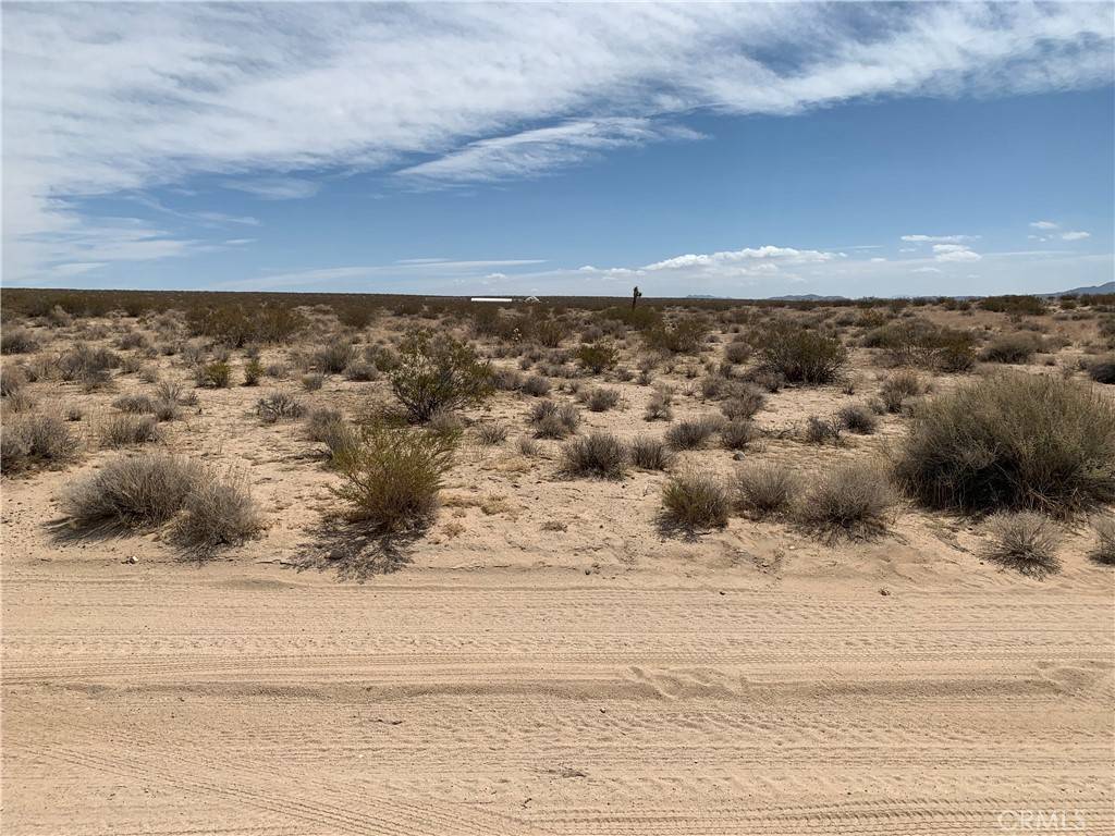 Helendale, CA 92342,0 Zephyr