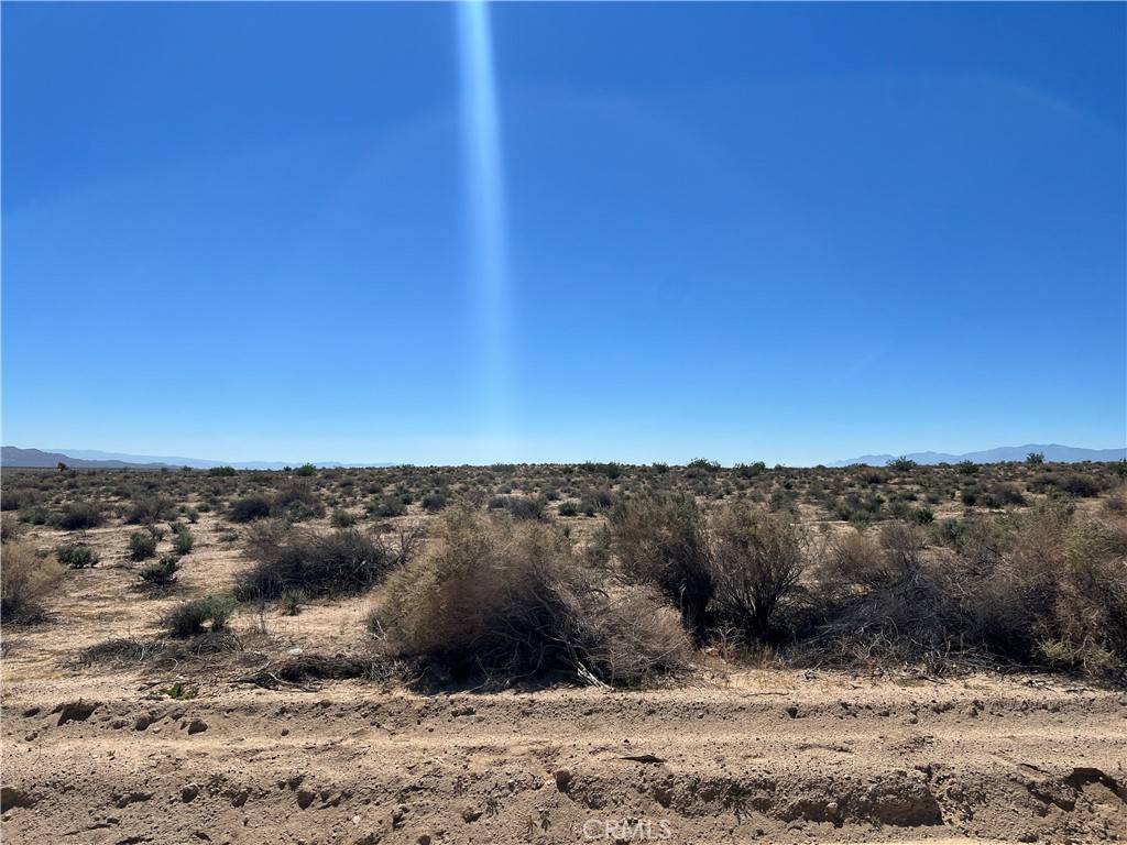 Helendale, CA 92342,0 Zephyr