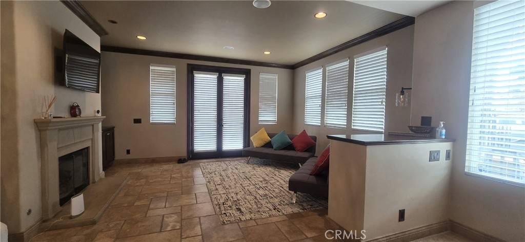 Huntington Beach, CA 92648,901 Huntington ST