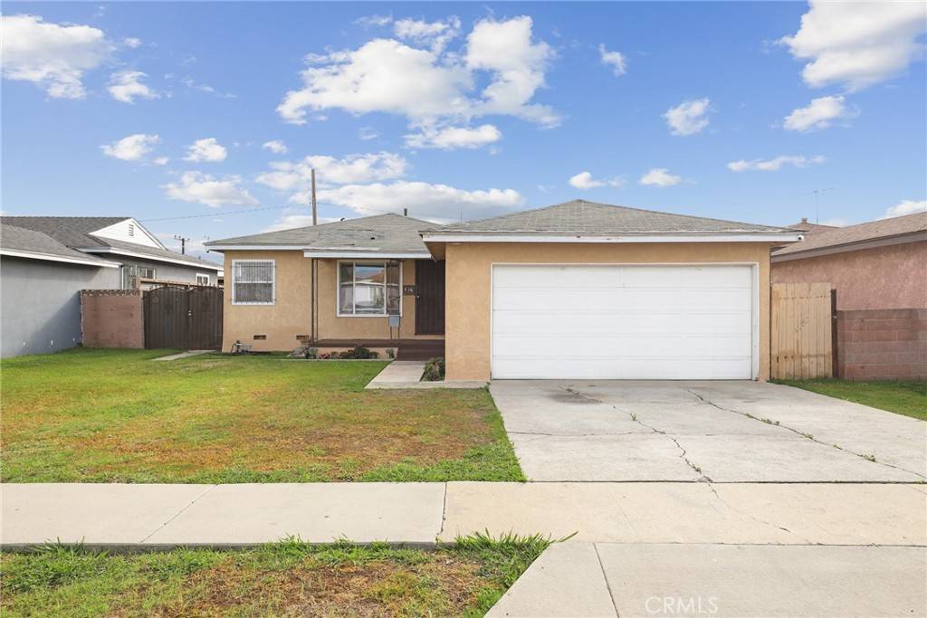 Compton, CA 90220,516 S Amantha AVE