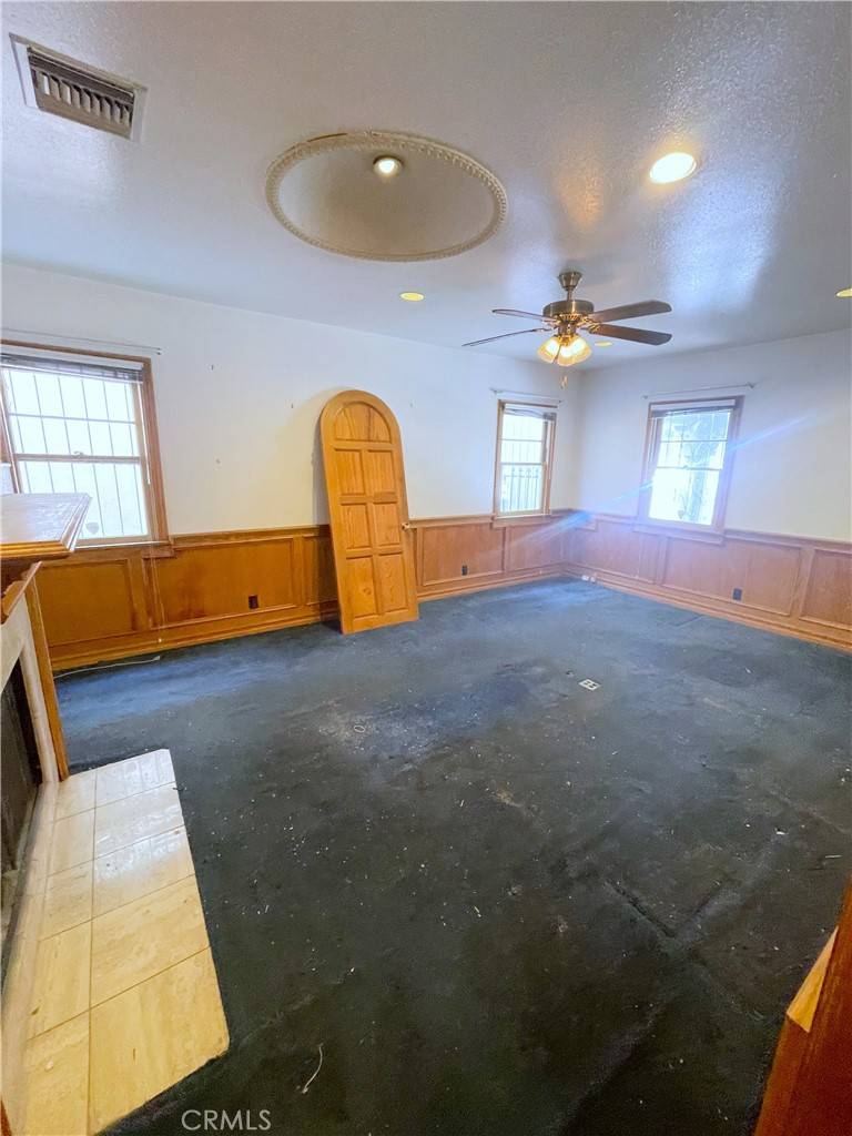 San Pedro, CA 90731,615 W 9th ST