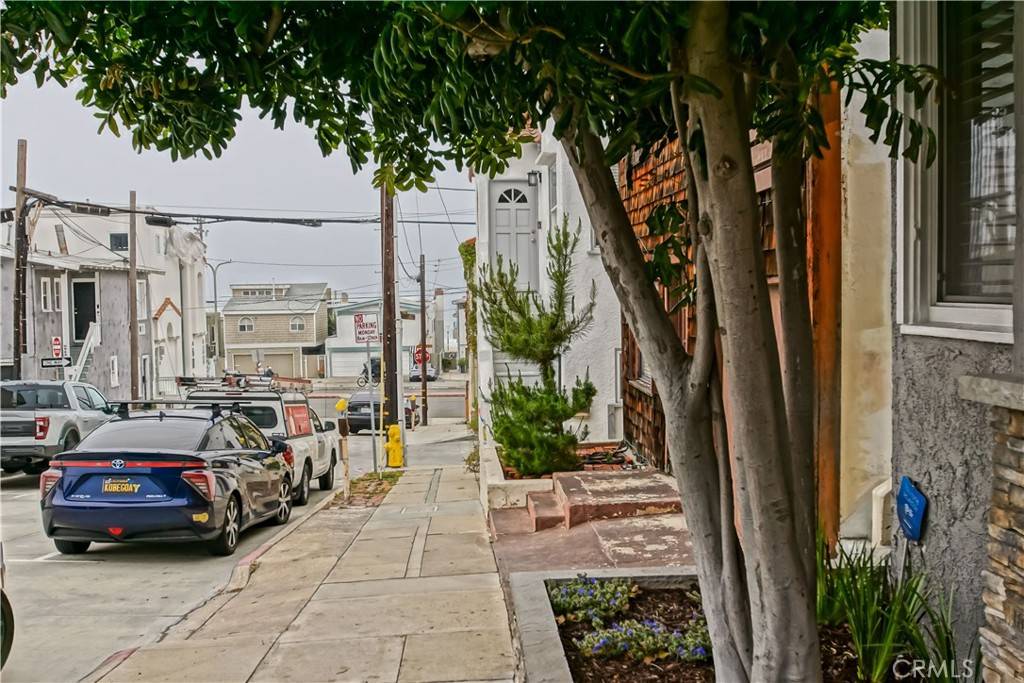 Hermosa Beach, CA 90254,131 27th Street