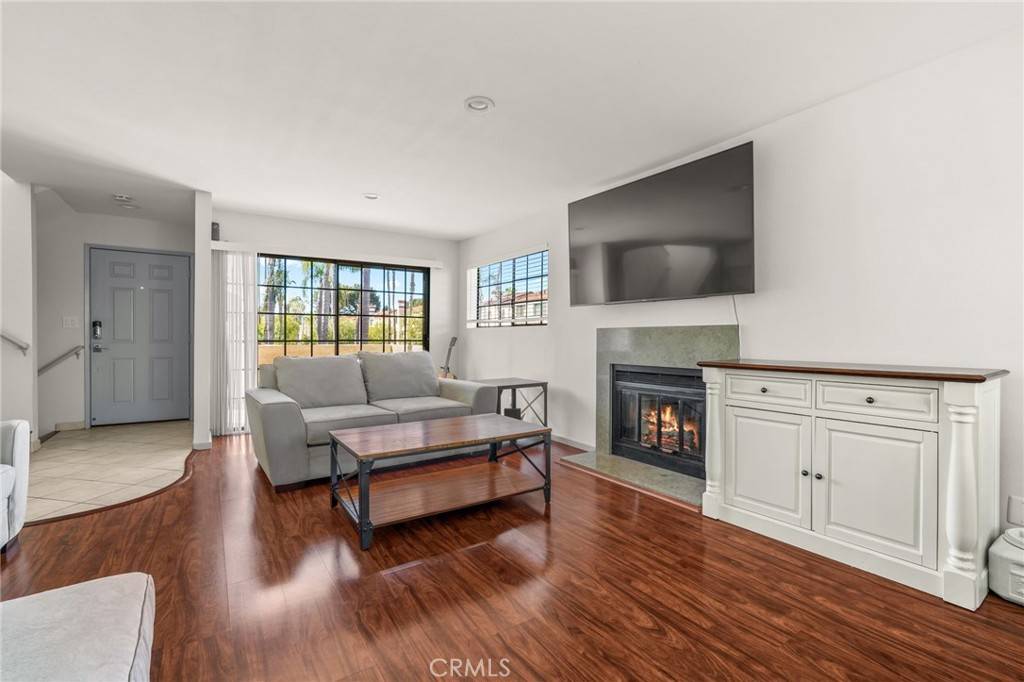 Torrance, CA 90503,2931 Plaza Del Amo #88